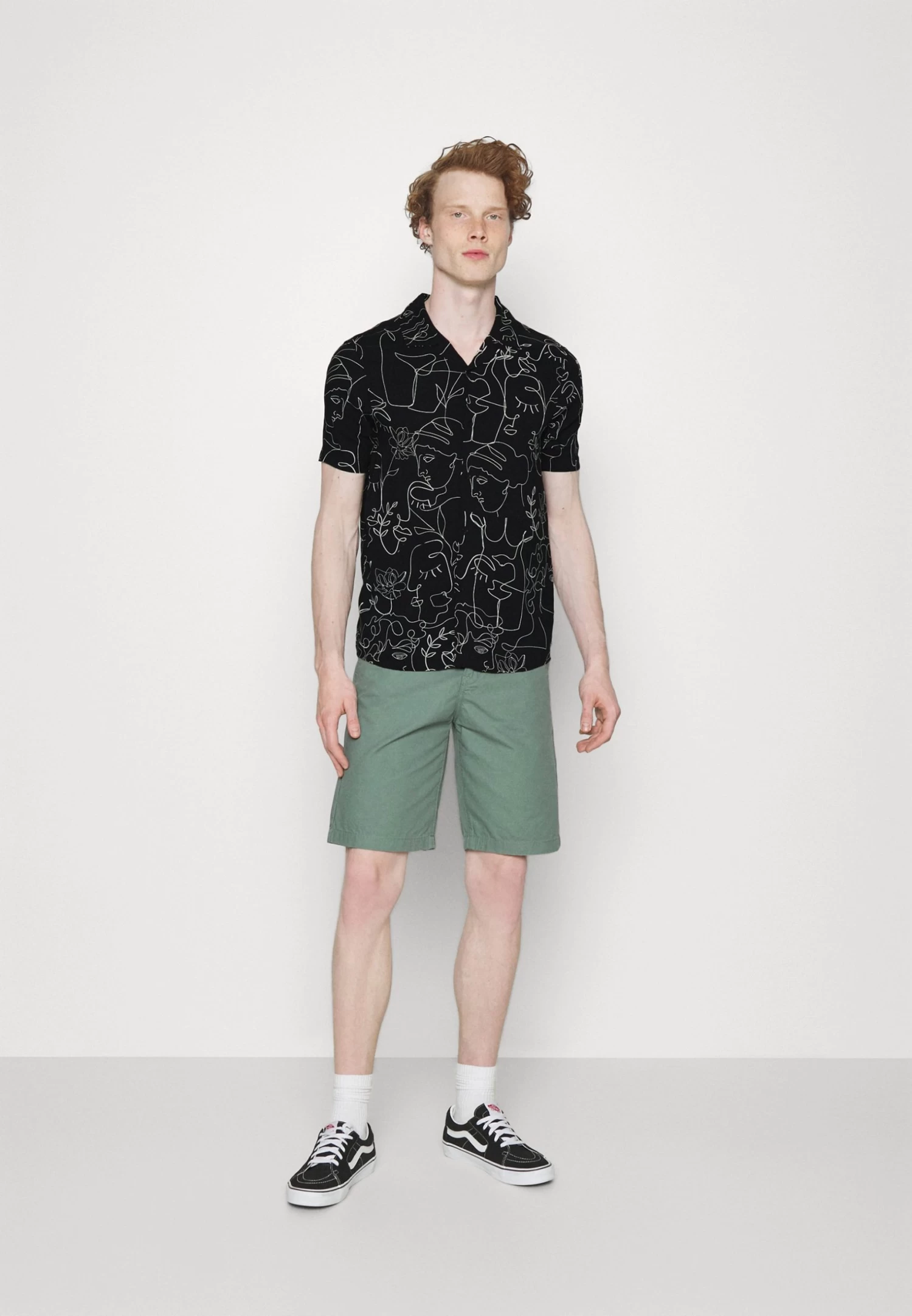 Resort Regular - Shirt - Black