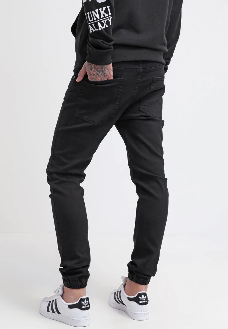 Slim Fit Jeans - Black