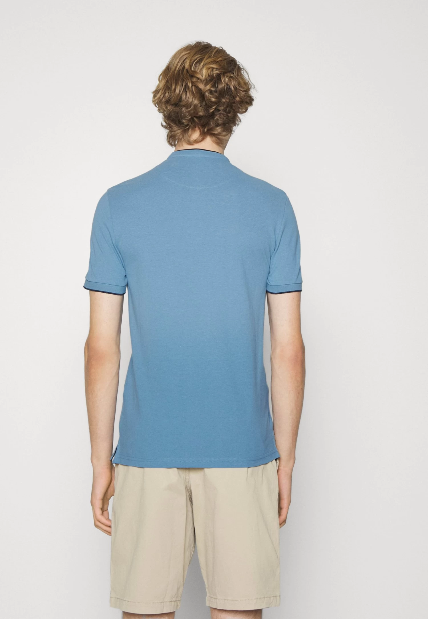 Basic T-Shirt - Light Blue