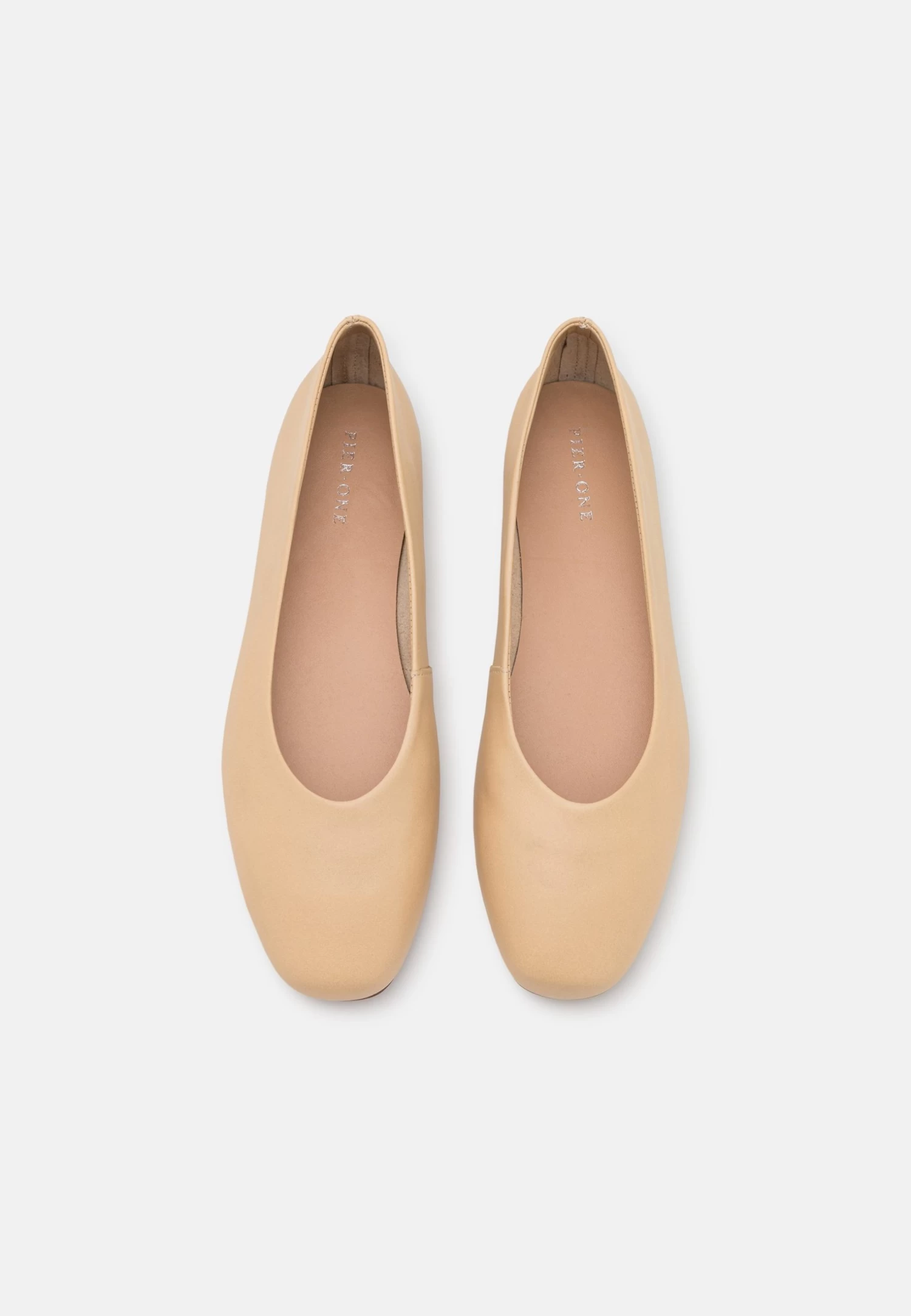 Leather- Ballet Pumps - Beige