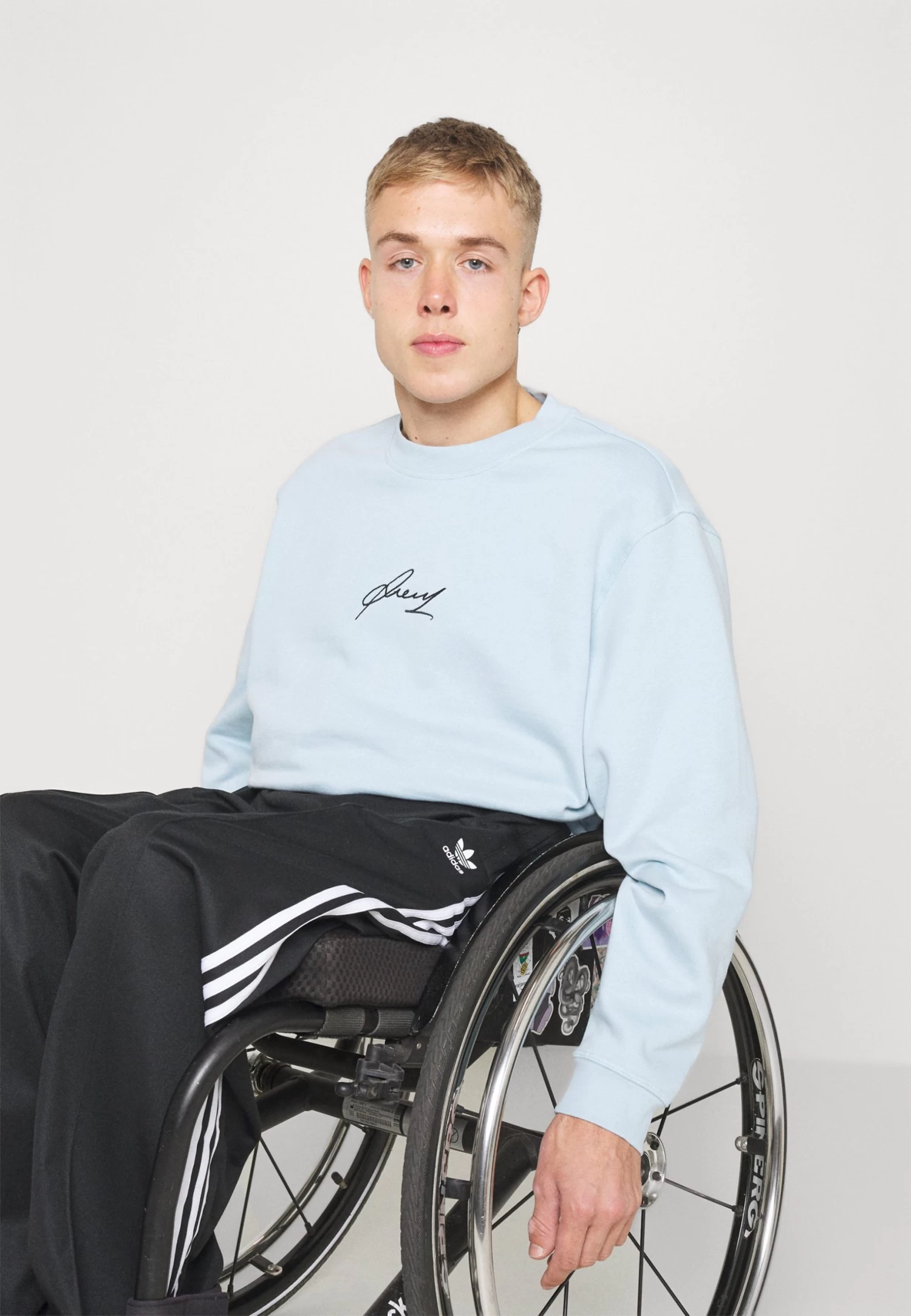 Sweatshirt - Light Blue