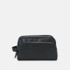 Pier One Wash Bag - Black