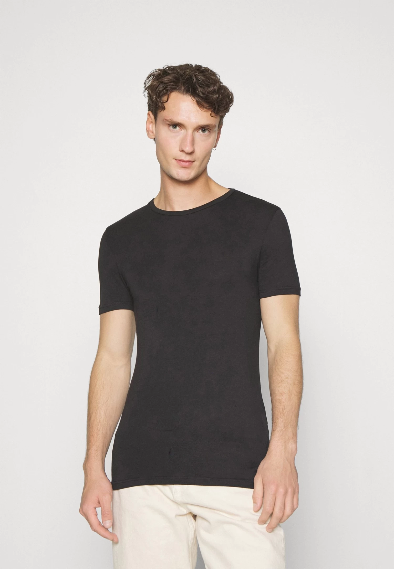 3 Pack Muscle Fit- Basic T-Shirt - Black