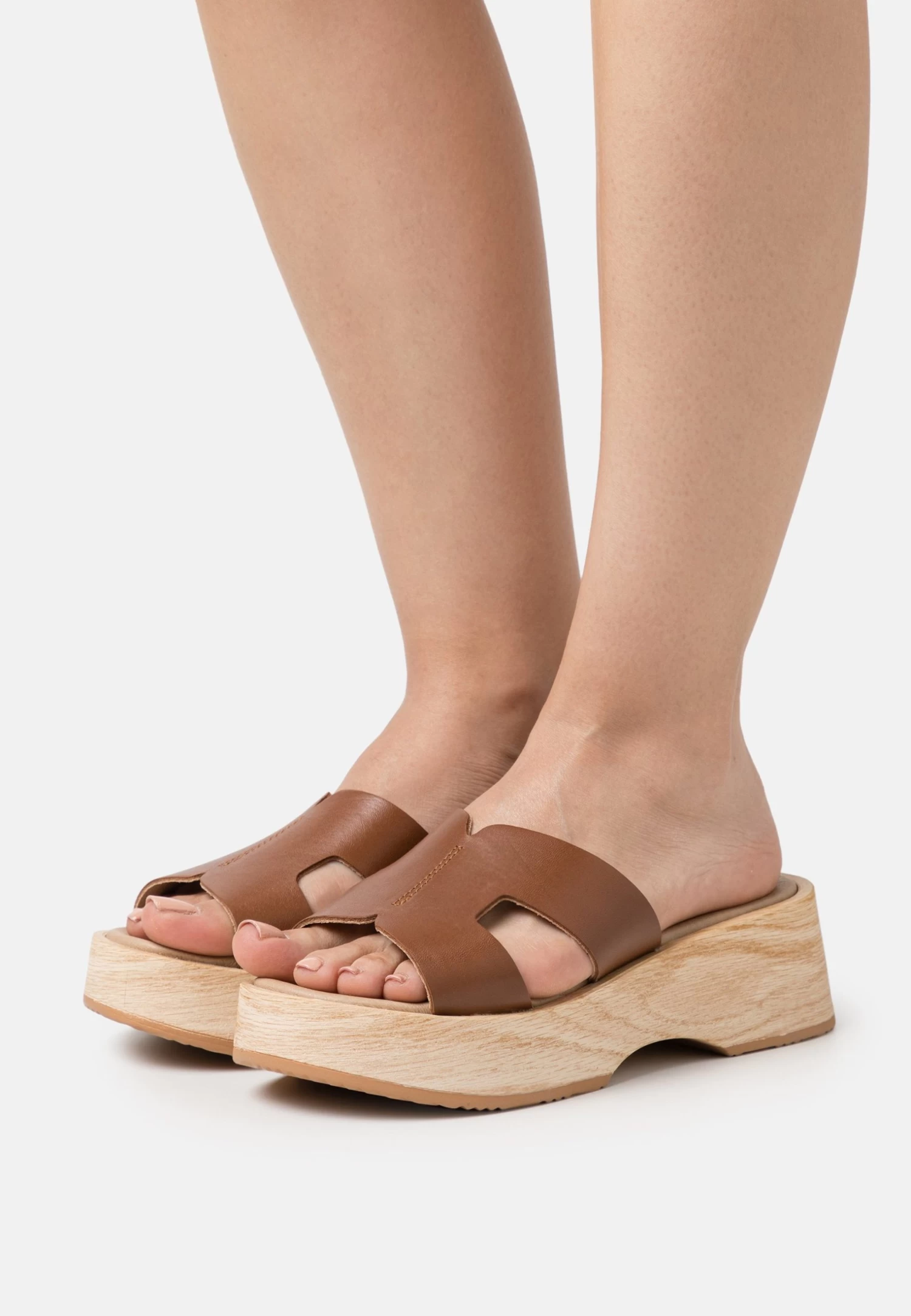 Leather - Clogs - Cognac