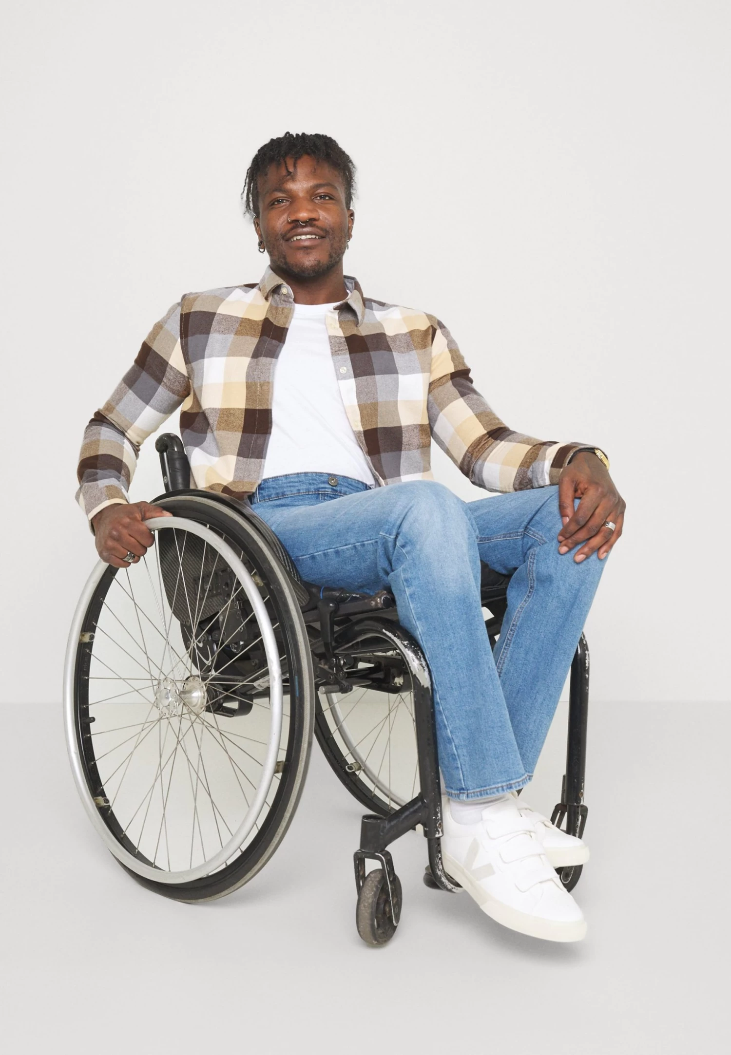 Straight Leg Jeans - Blue Denim