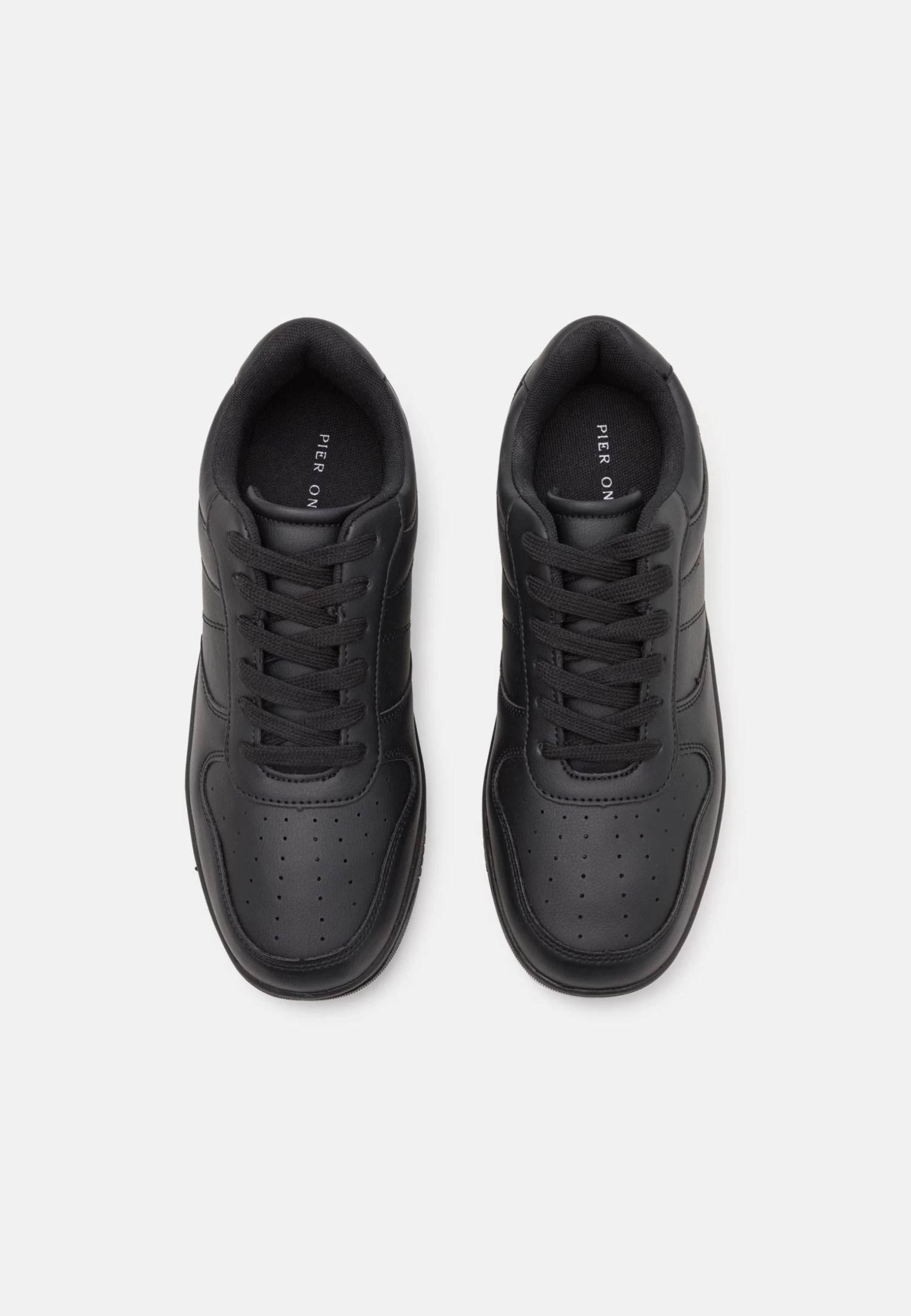 Trainers - Black