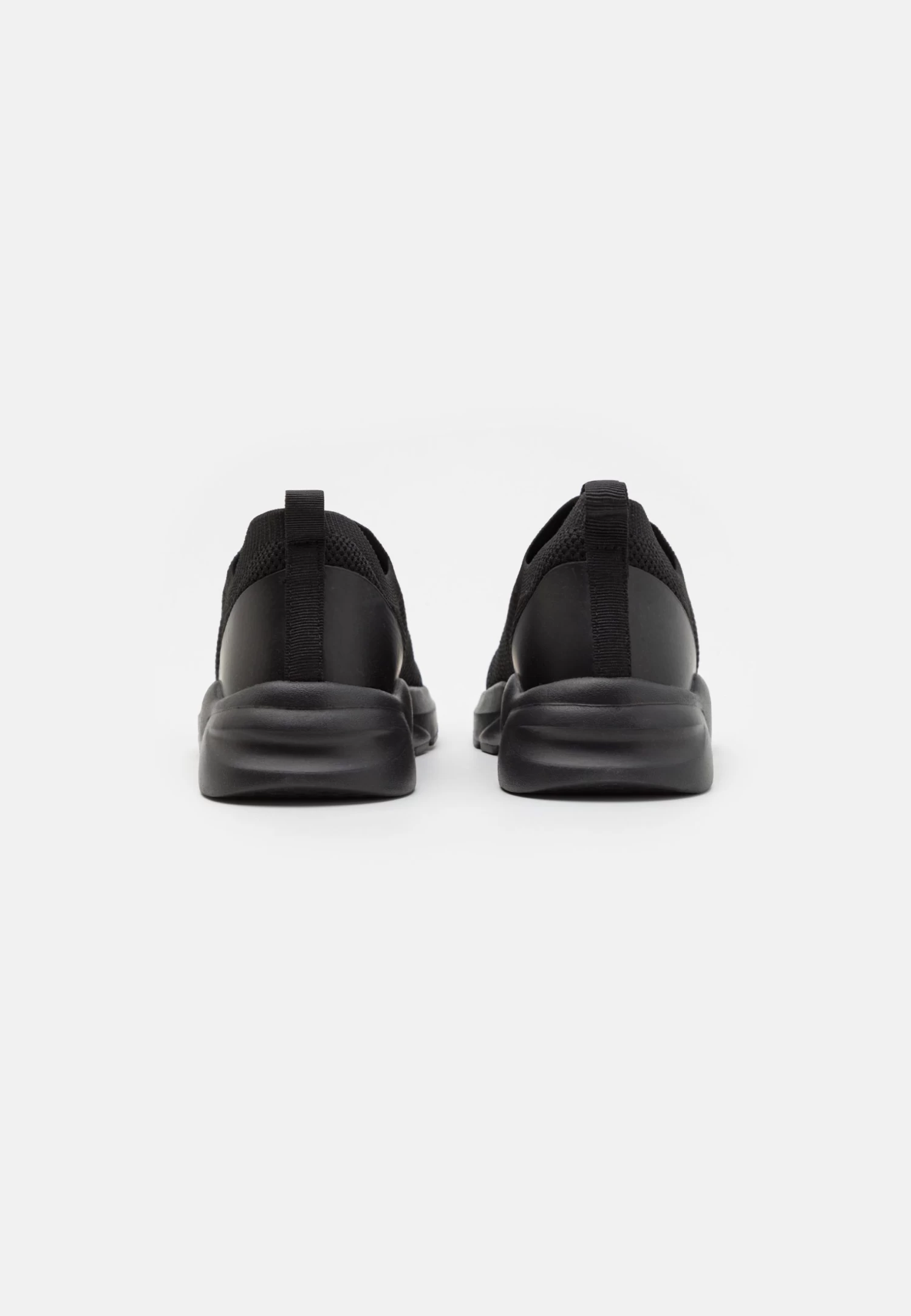 Unisex - Trainers - Black