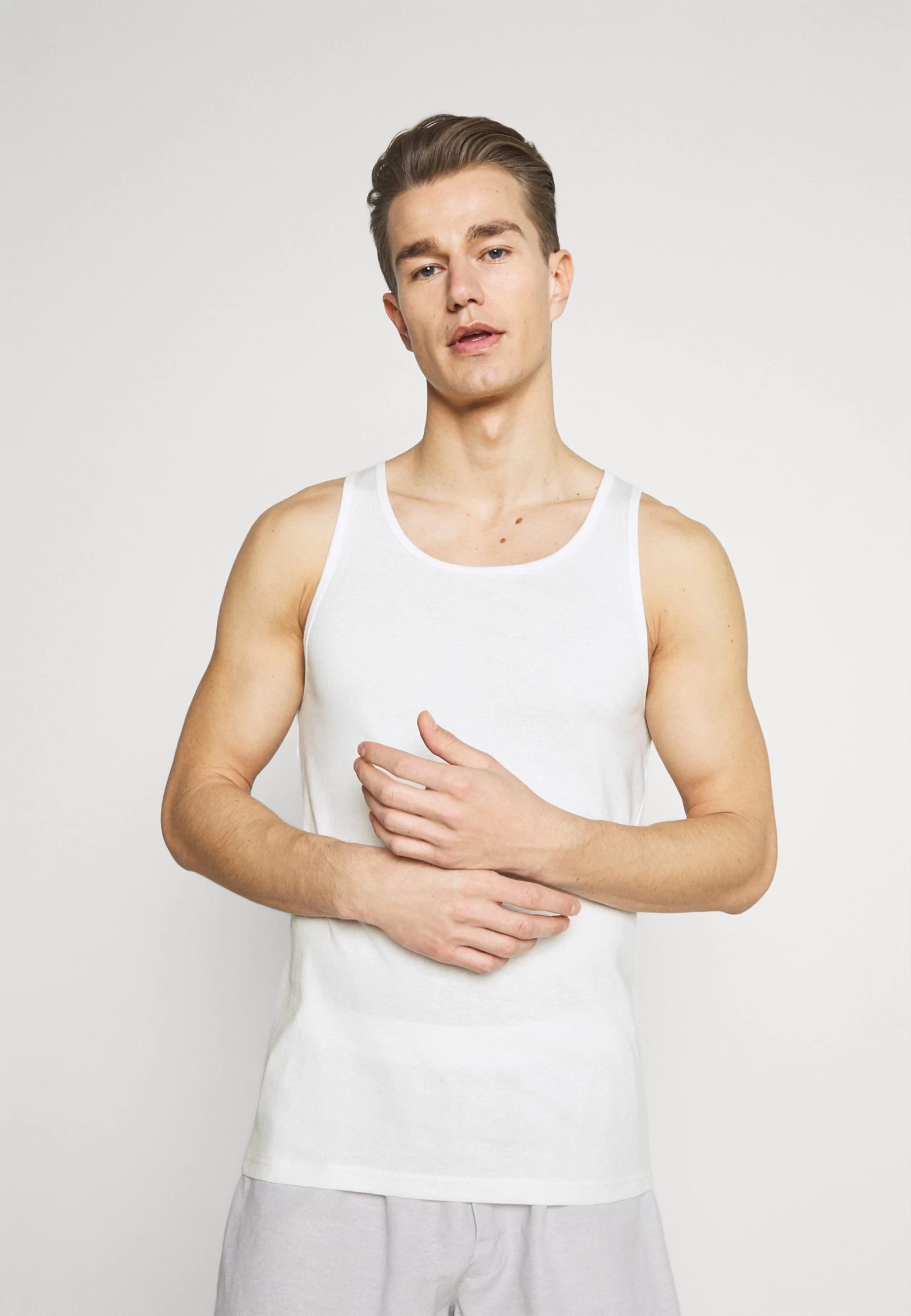 3 Pack - Undershirt - Dark Blue/Bordeaux/Off-White