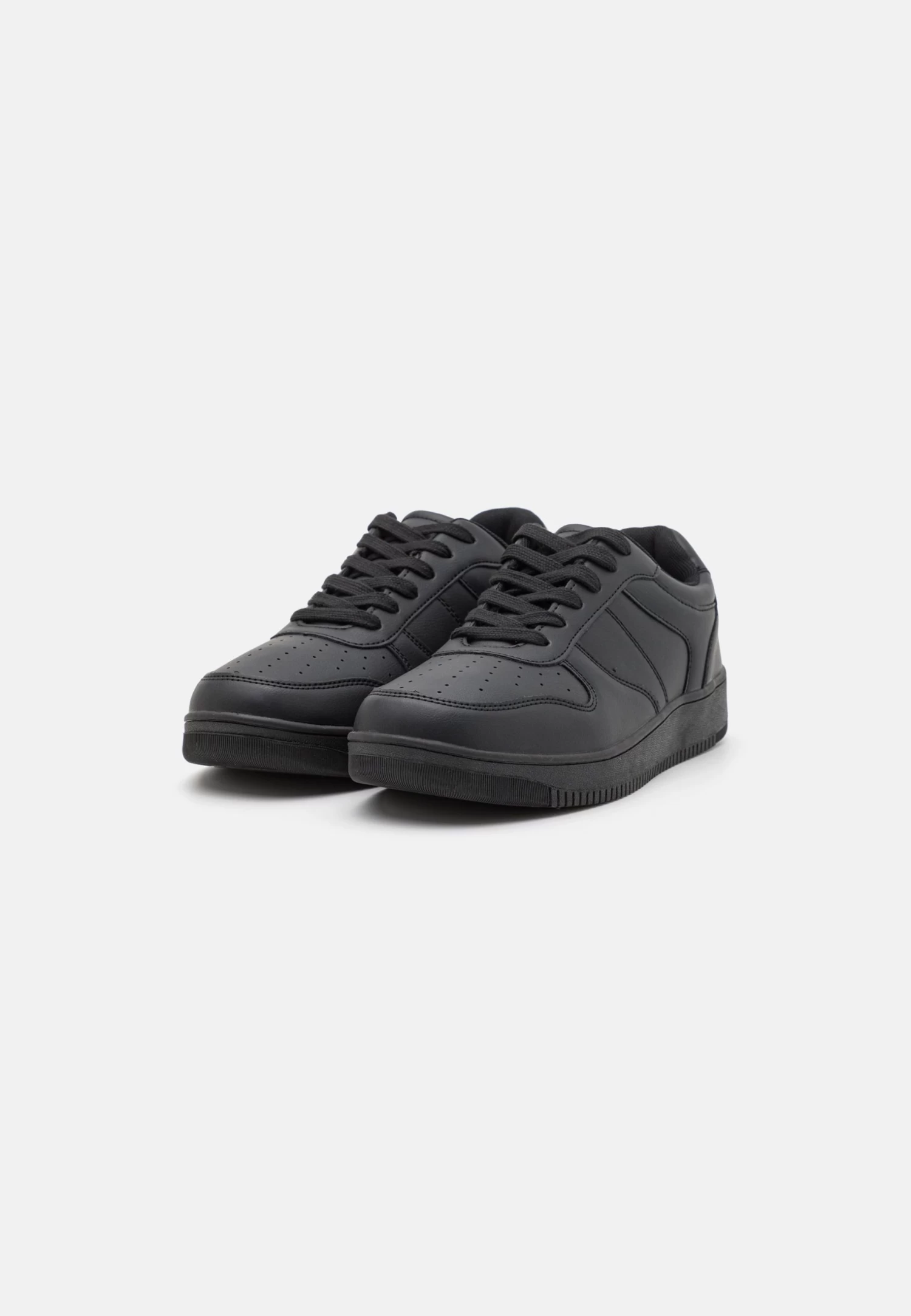 Trainers - Black