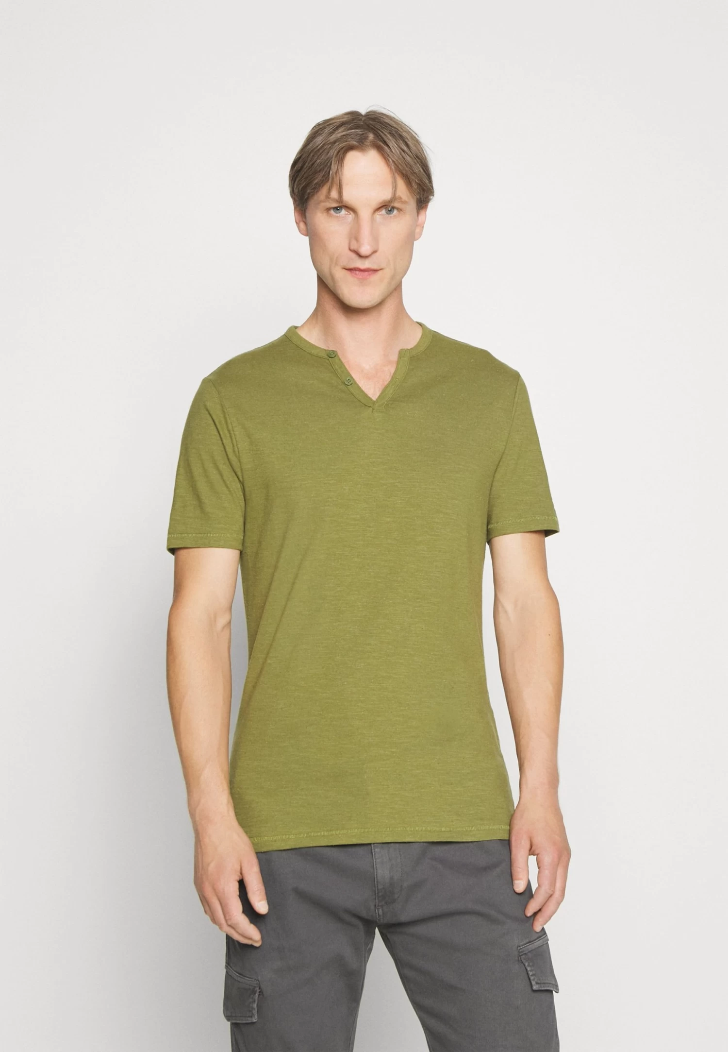 Basic T-Shirt - Green