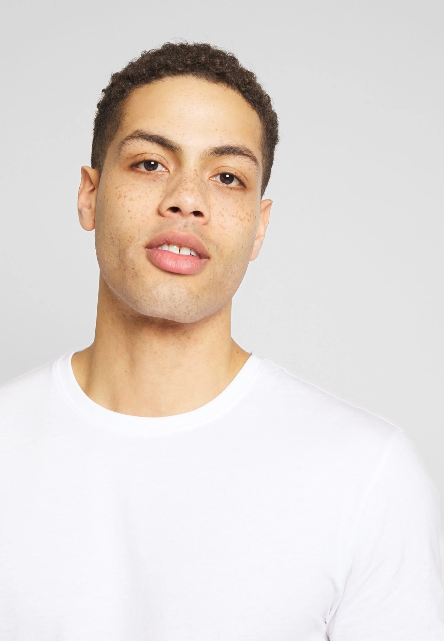 3 Pack - Basic T-Shirt - White/Dark Blue/Red