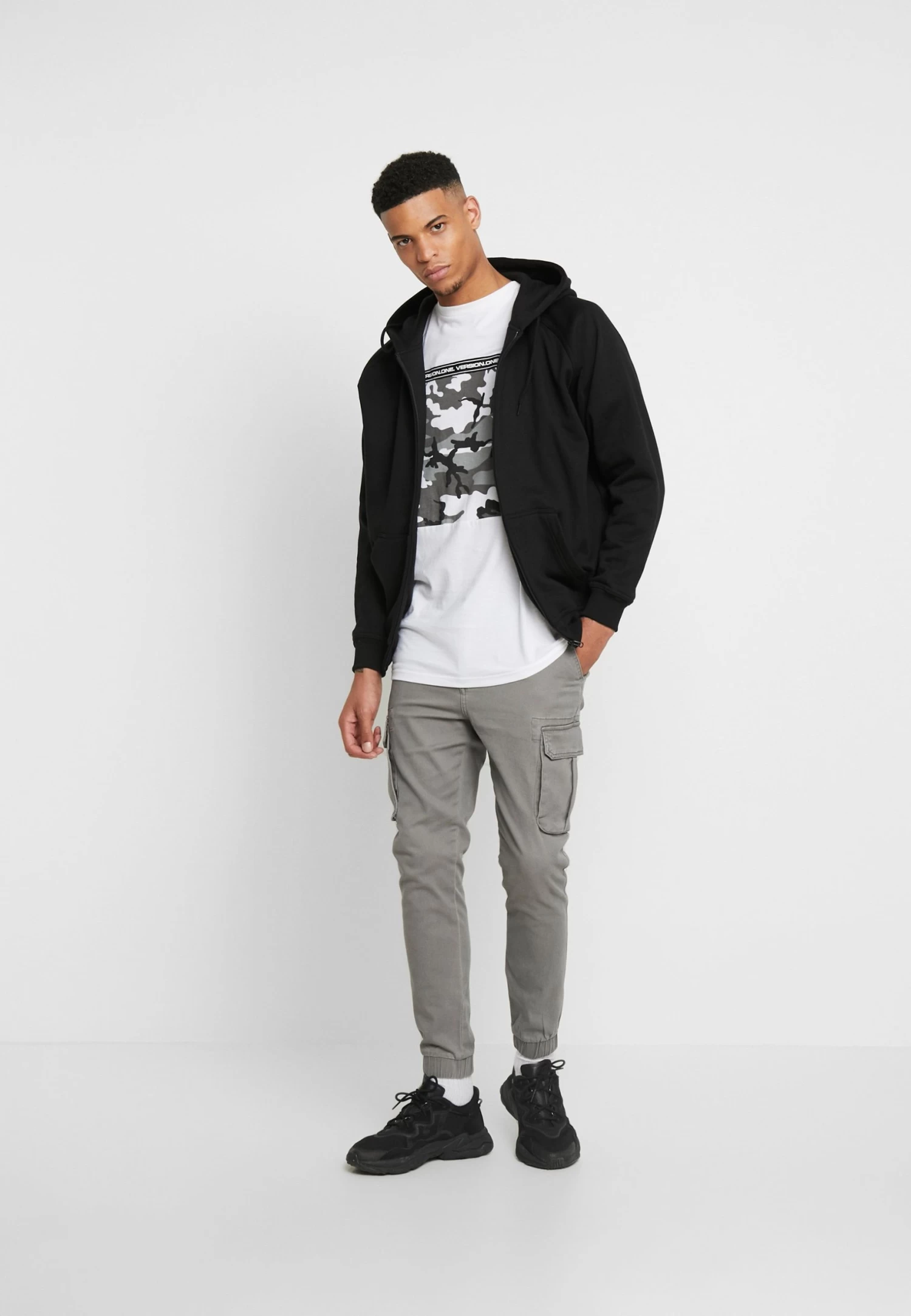 Cuffed Skinny Trouser- Cargo Trousers - Grey