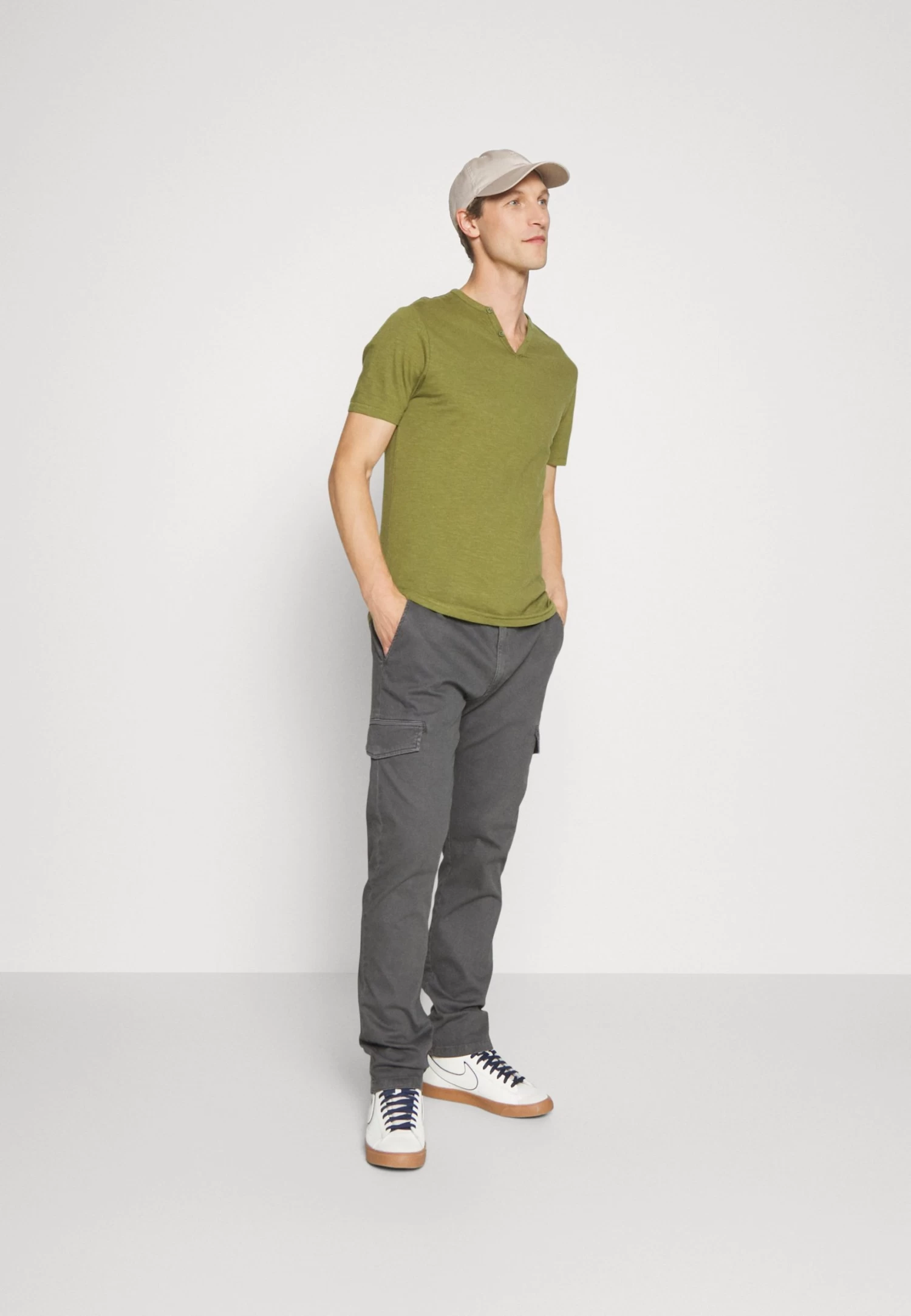 Basic T-Shirt - Green