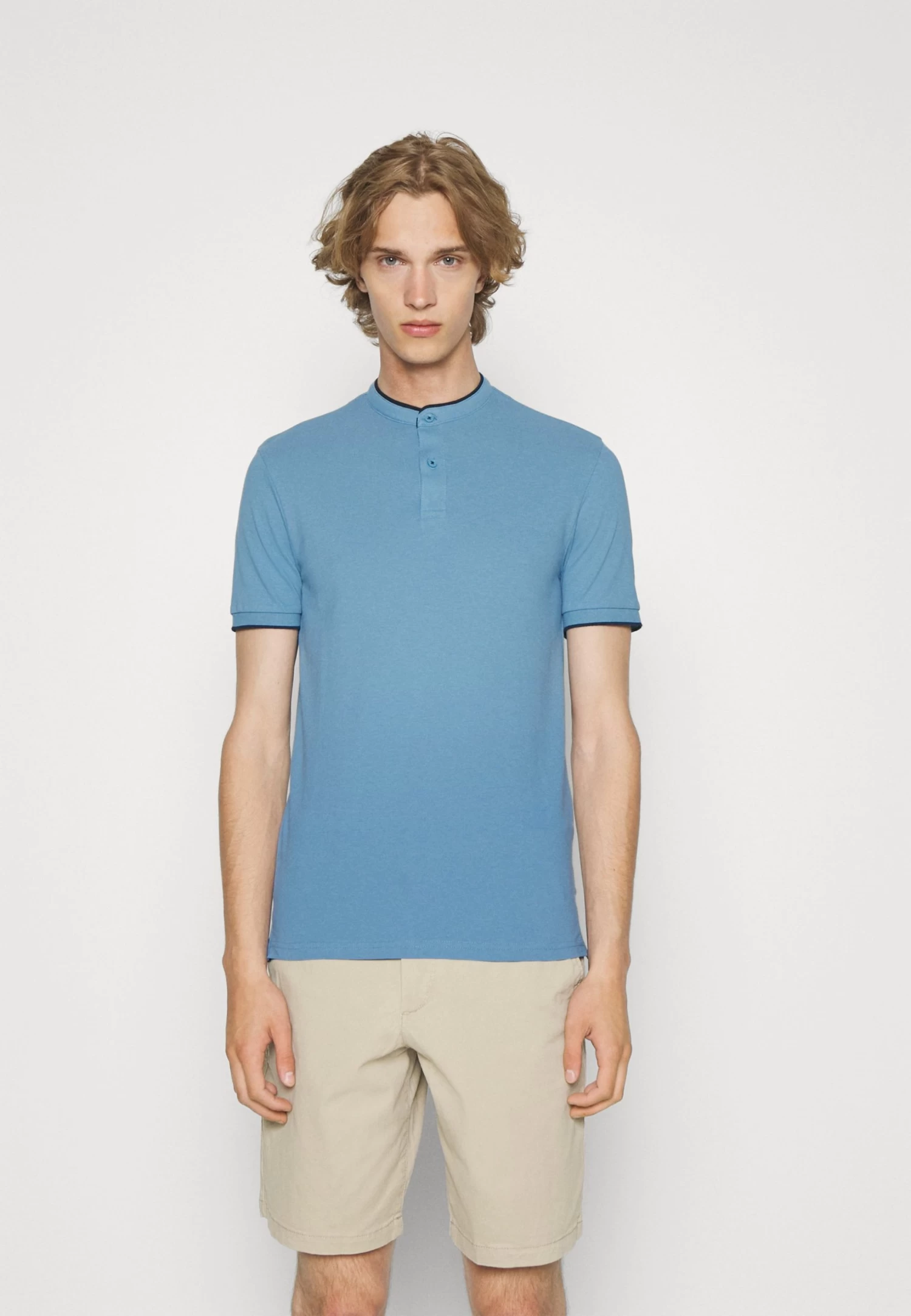 Basic T-Shirt - Light Blue