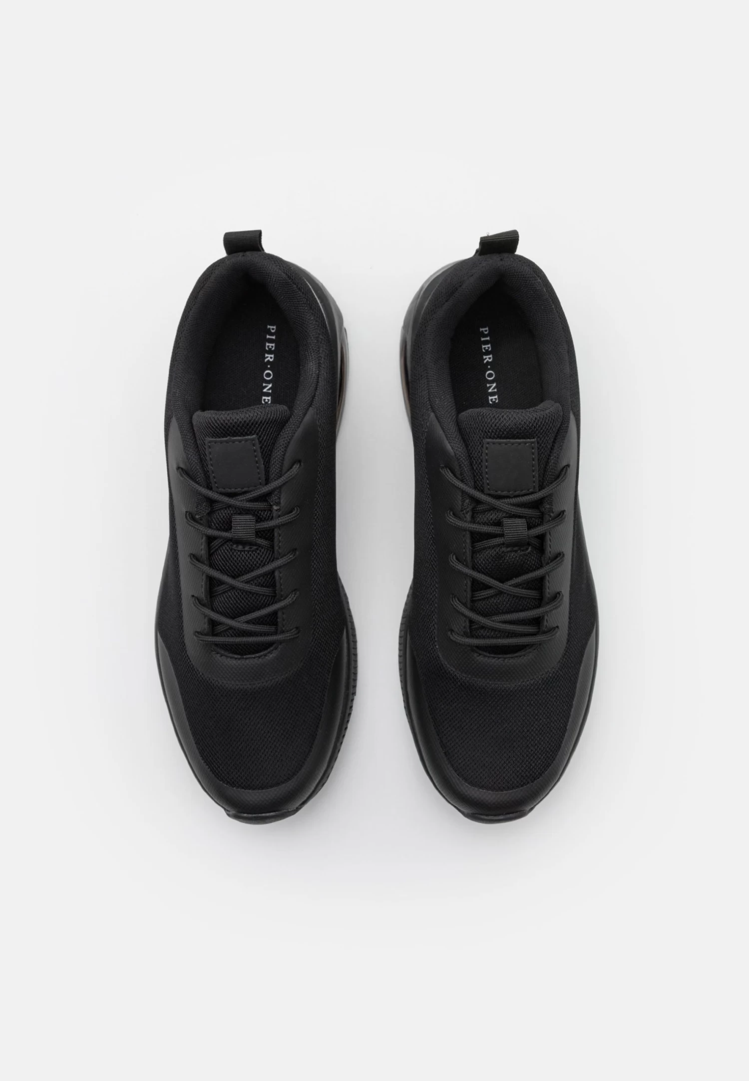 Trainers - Black