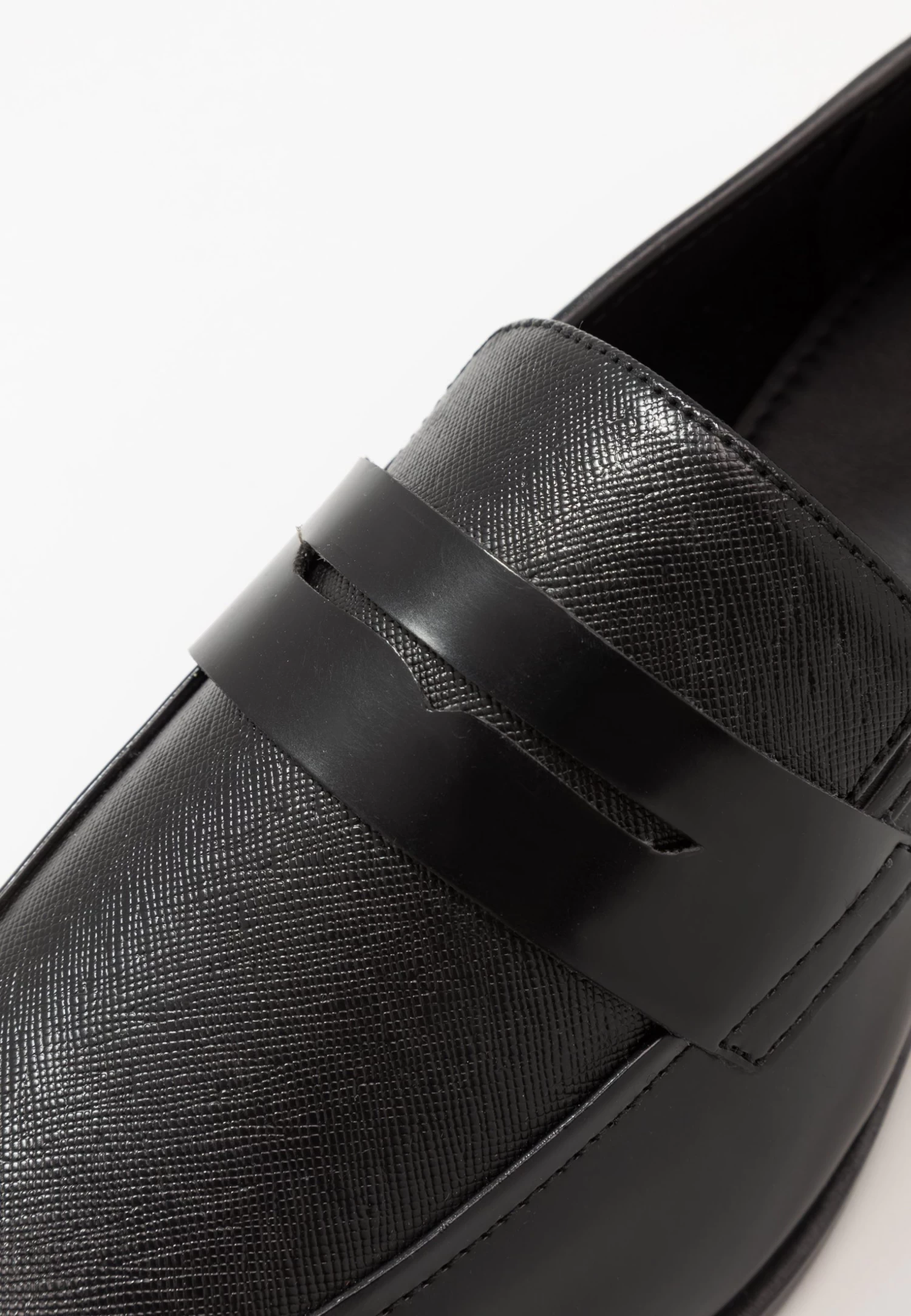 Smart Slip-Ons - Black