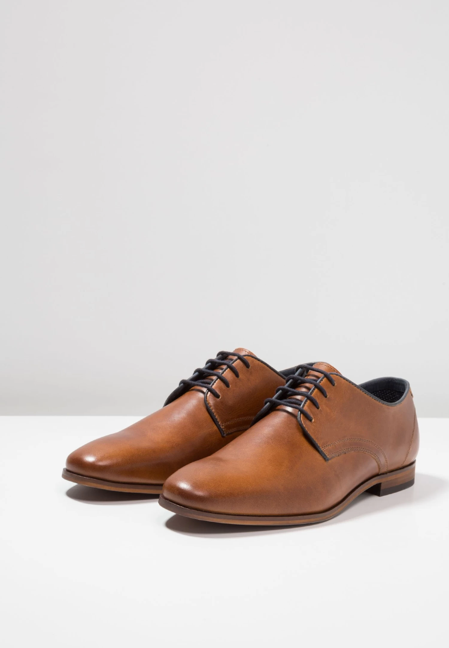 Leather - Smart Lace-Ups - Cognac